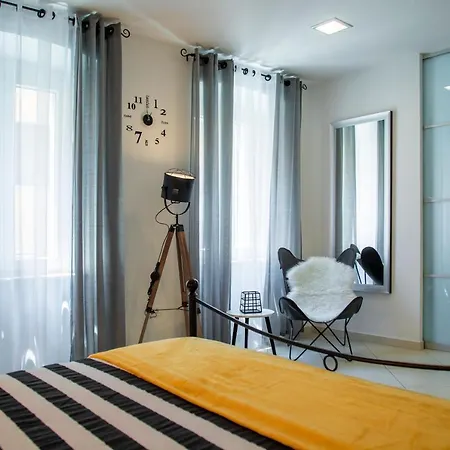 Porta Aurea - One Bedroom